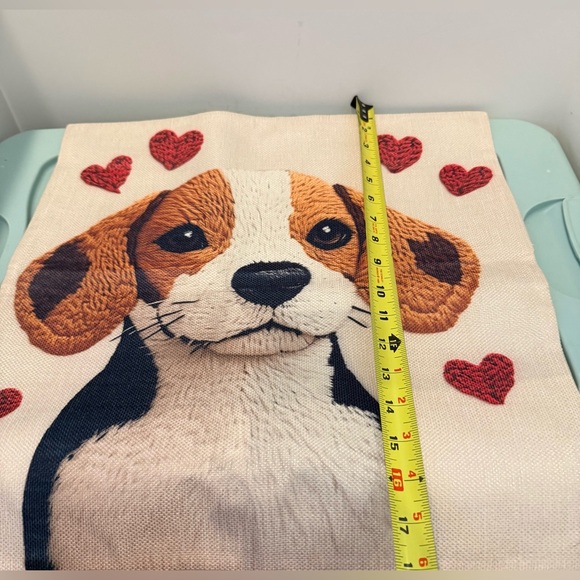 Absolutely Adorable Beagle Pillow Cover- NEW - Picture 3 of 3